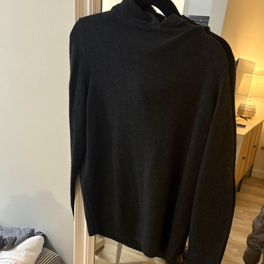 Jenni Kayne grey cashmere Sweater